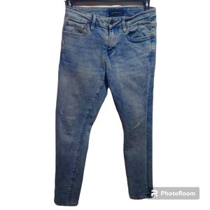 Aeropostale super skinny distressed jeans size 31/30